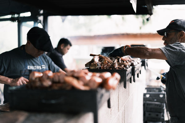 Dry Heat vs. Moist Heat Smoking: Why Your Cut Selection Should Drive Your Chamber Environment - Southern Pride of Texas | Smokers & Smoker Parts