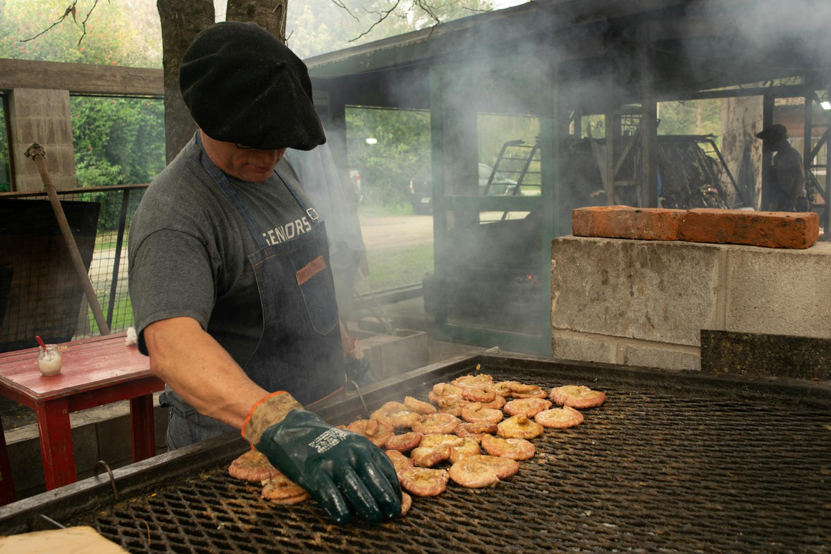 Low and Slow vs Hot and Fast: What Actually Happens Inside the Meat - Southern Pride of Texas | Smokers & Smoker Parts